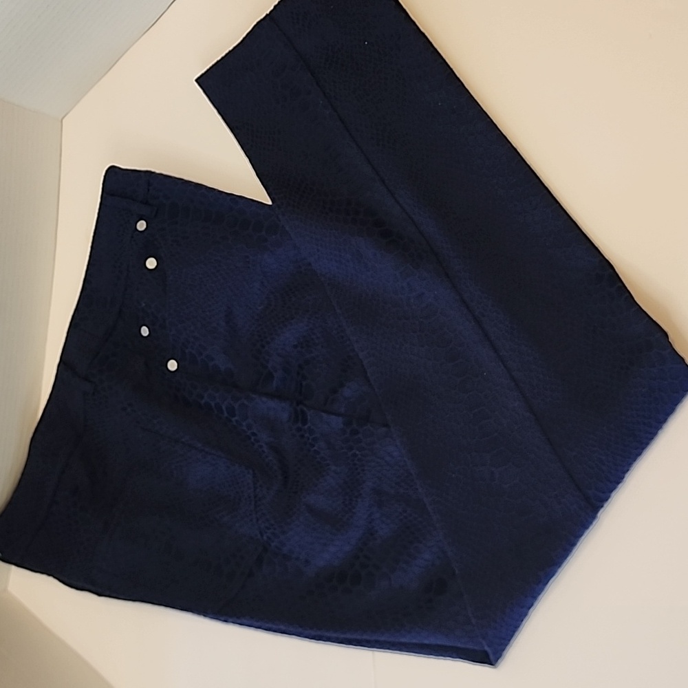 ERIC Jaquard Pants Navy Size 16 with Snakeskin Imprinted Pattern Throughout